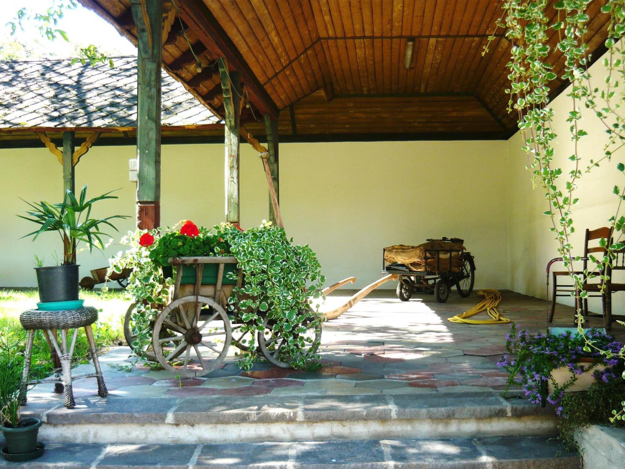 Gasthof Goldenes Lamm Varna Esterno foto