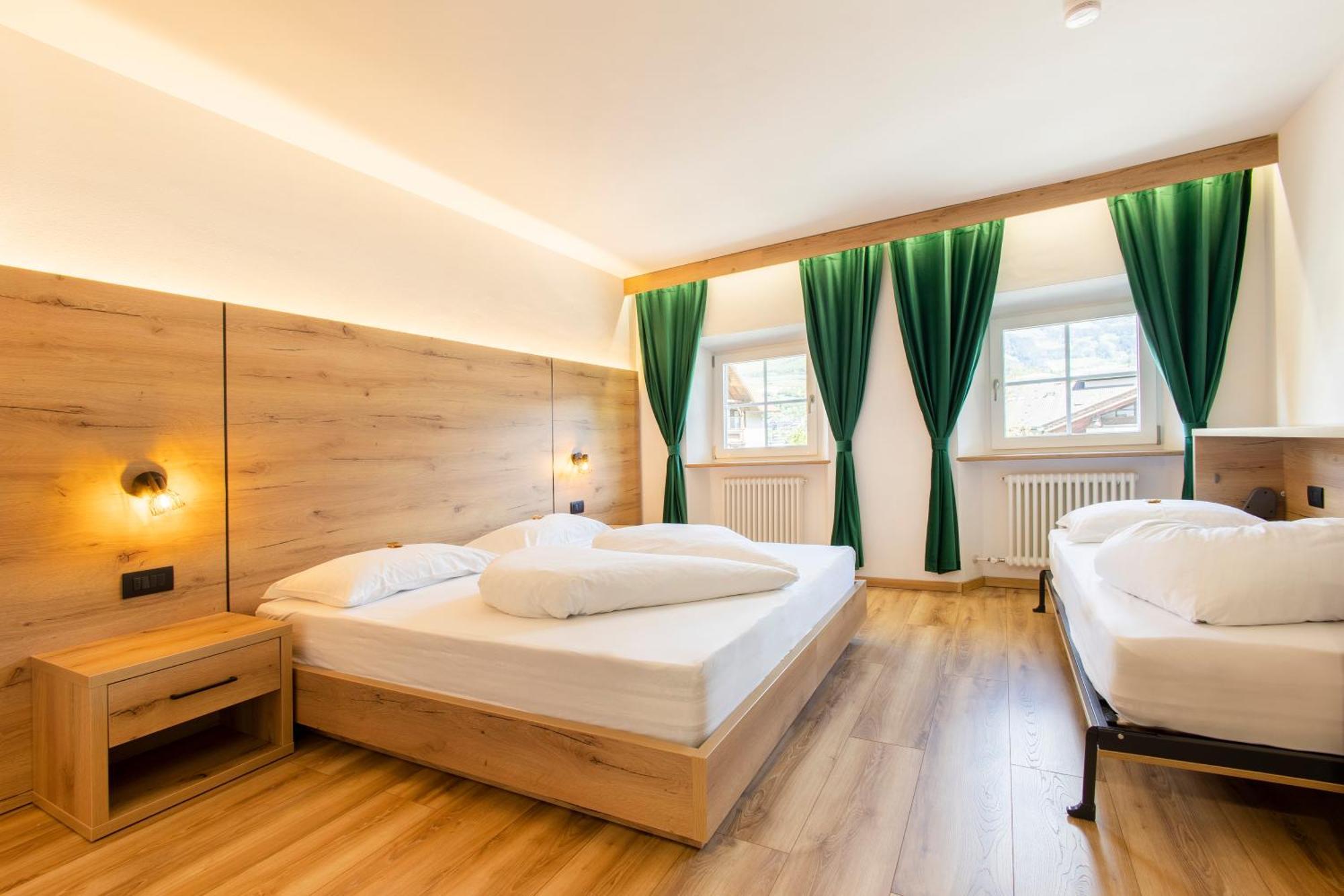 Gasthof Goldenes Lamm Varna Esterno foto